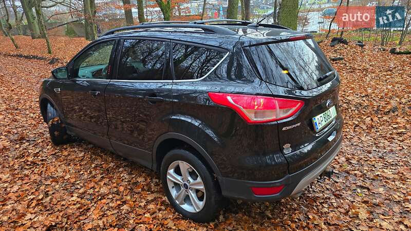 Внедорожник / Кроссовер Ford Escape 2015 в Львове