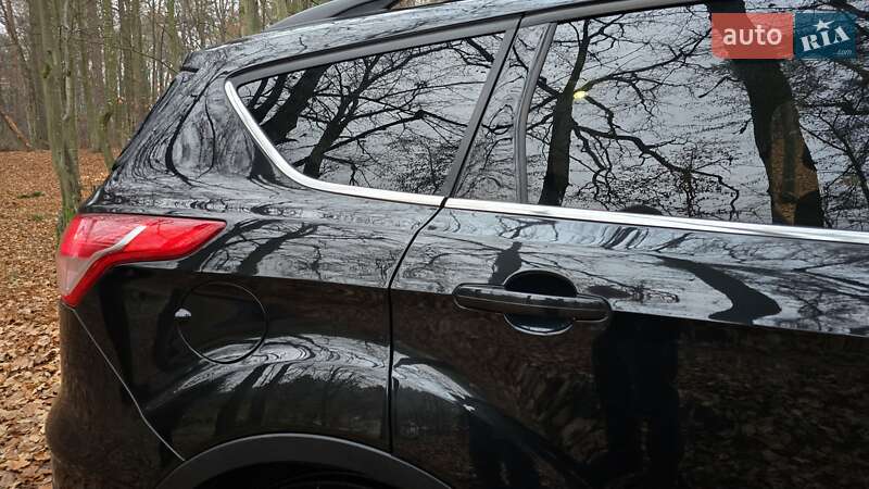 Внедорожник / Кроссовер Ford Escape 2015 в Львове