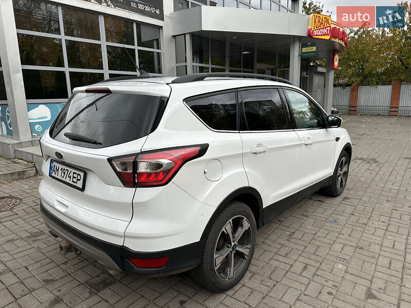Внедорожник / Кроссовер Ford Escape 2018 в Житомире