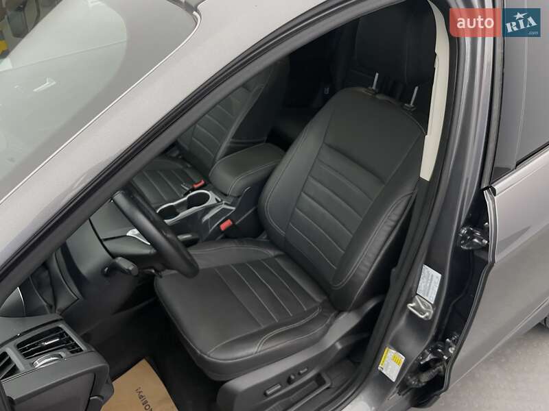 Позашляховик / Кросовер Ford Escape 2013 в Києві фото 24 Позашляховик / Кросовер Ford Escape 2013 в Києві