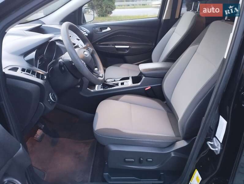 Внедорожник / Кроссовер Ford Escape 2017 в Дубно