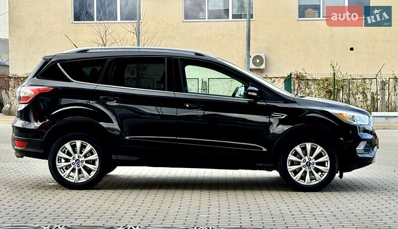 Внедорожник / Кроссовер Ford Escape 2017 в Житомире
