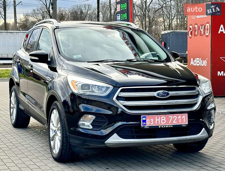 Внедорожник / Кроссовер Ford Escape 2017 в Житомире