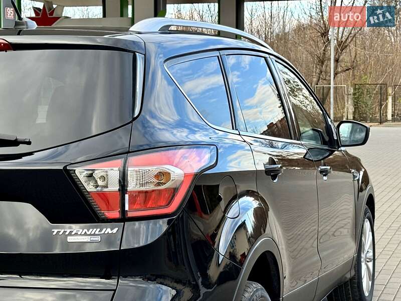 Внедорожник / Кроссовер Ford Escape 2017 в Житомире