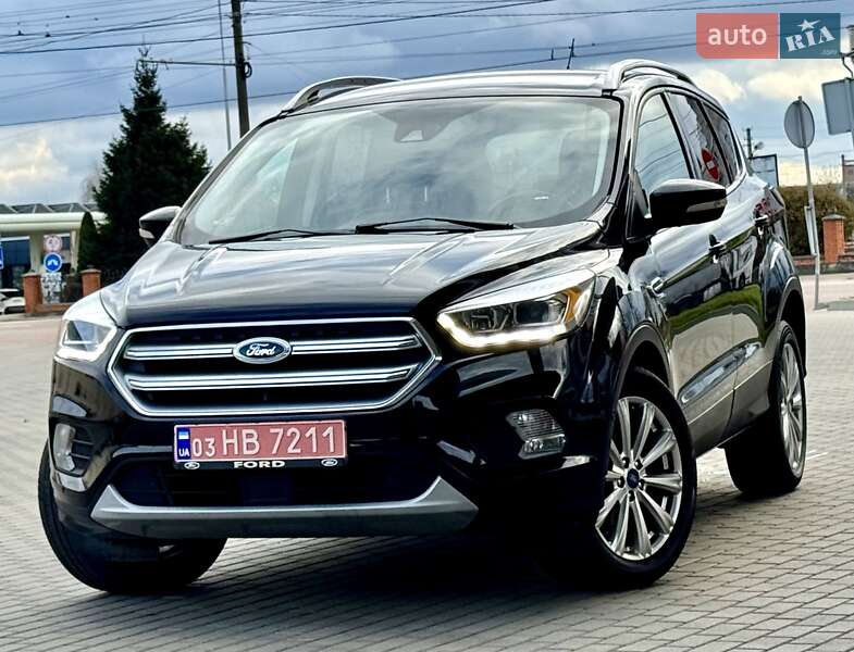 Внедорожник / Кроссовер Ford Escape 2017 в Житомире