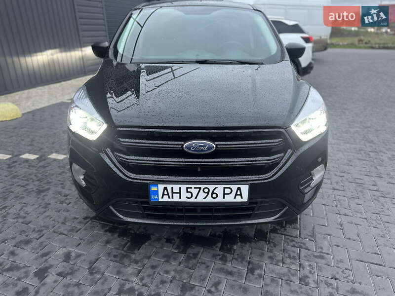Позашляховик / Кросовер Ford Escape 2016 в Кропивницькому