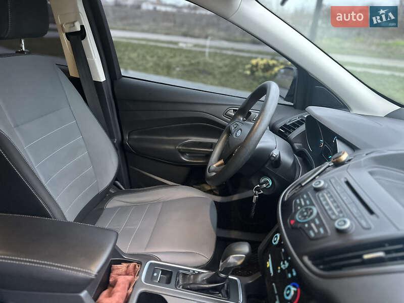 Позашляховик / Кросовер Ford Escape 2016 в Кропивницькому