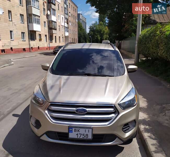 Внедорожник / Кроссовер Ford Escape 2017 в Ровно фото 11 Внедорожник / Кроссовер Ford Escape 2017 в Ровно