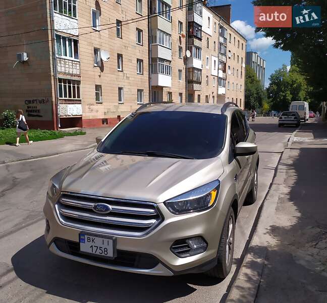Внедорожник / Кроссовер Ford Escape 2017 в Ровно фото 4 Внедорожник / Кроссовер Ford Escape 2017 в Ровно