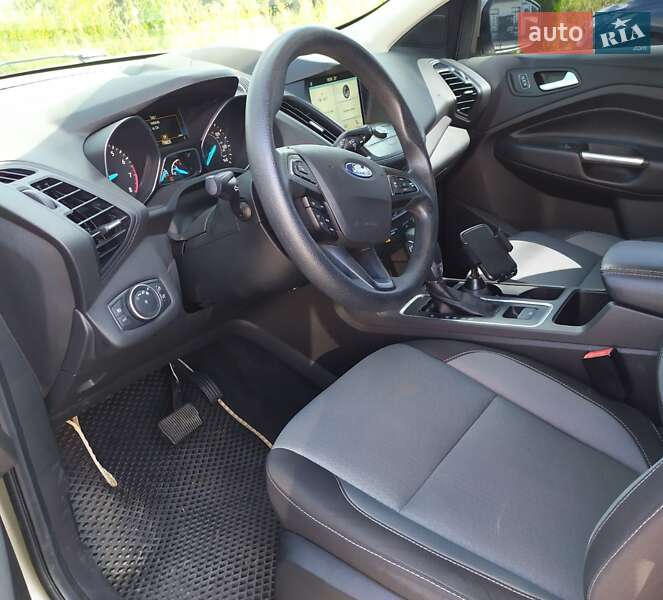 Внедорожник / Кроссовер Ford Escape 2017 в Ровно фото 18 Внедорожник / Кроссовер Ford Escape 2017 в Ровно