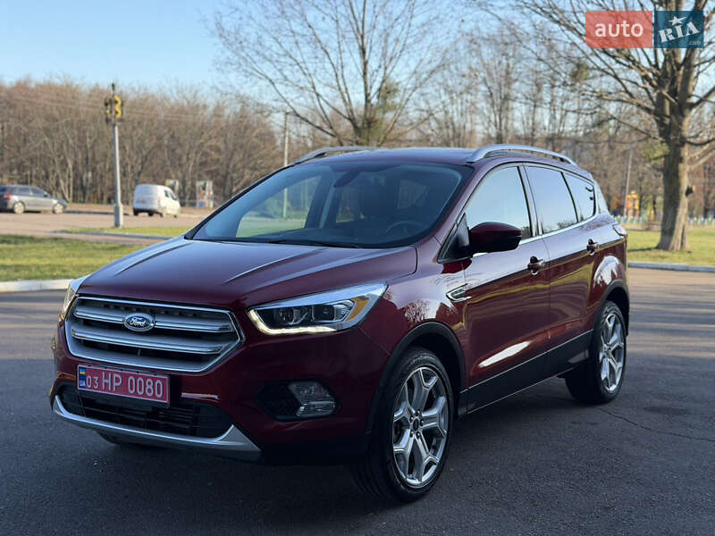Внедорожник / Кроссовер Ford Escape 2019 в Ровно