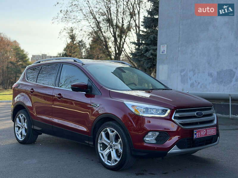 Внедорожник / Кроссовер Ford Escape 2019 в Ровно