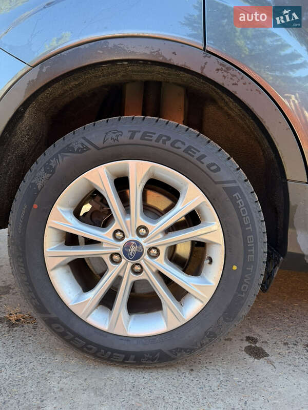 Внедорожник / Кроссовер Ford Escape 2016 в Львове фото 5 Внедорожник / Кроссовер Ford Escape 2016 в Львове