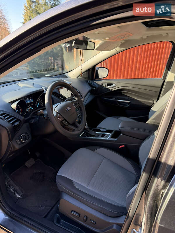 Внедорожник / Кроссовер Ford Escape 2016 в Львове фото 6 Внедорожник / Кроссовер Ford Escape 2016 в Львове