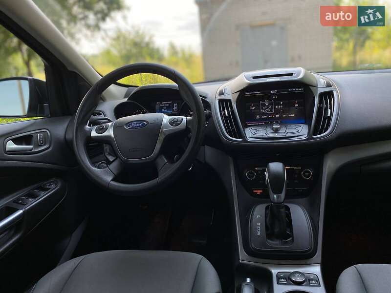 Внедорожник / Кроссовер Ford Escape 2015 в Киеве