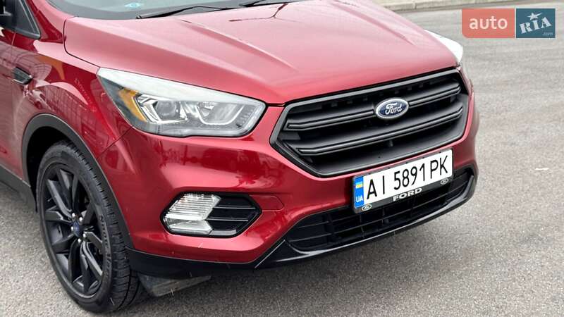 Внедорожник / Кроссовер Ford Escape 2016 в Белой Церкви