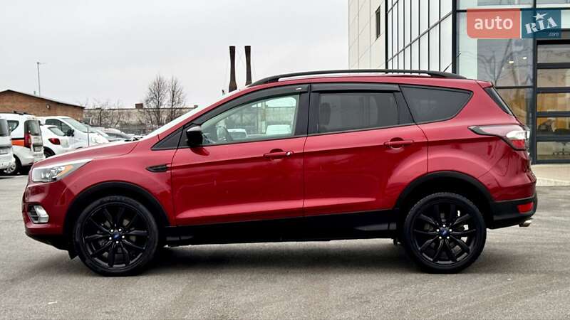 Внедорожник / Кроссовер Ford Escape 2016 в Белой Церкви