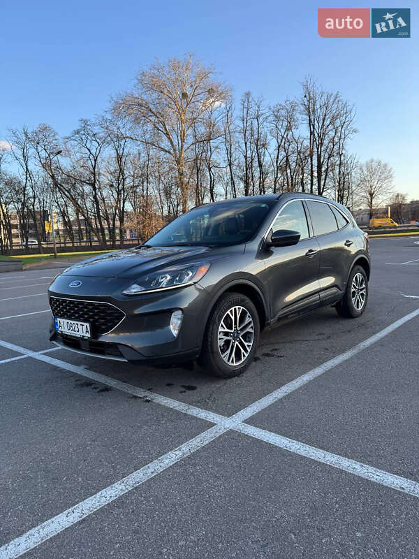 Внедорожник / Кроссовер Ford Escape 2020 в Киеве