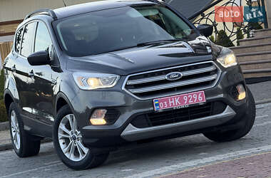 Внедорожник / Кроссовер Ford Escape 2017 в Дрогобыче