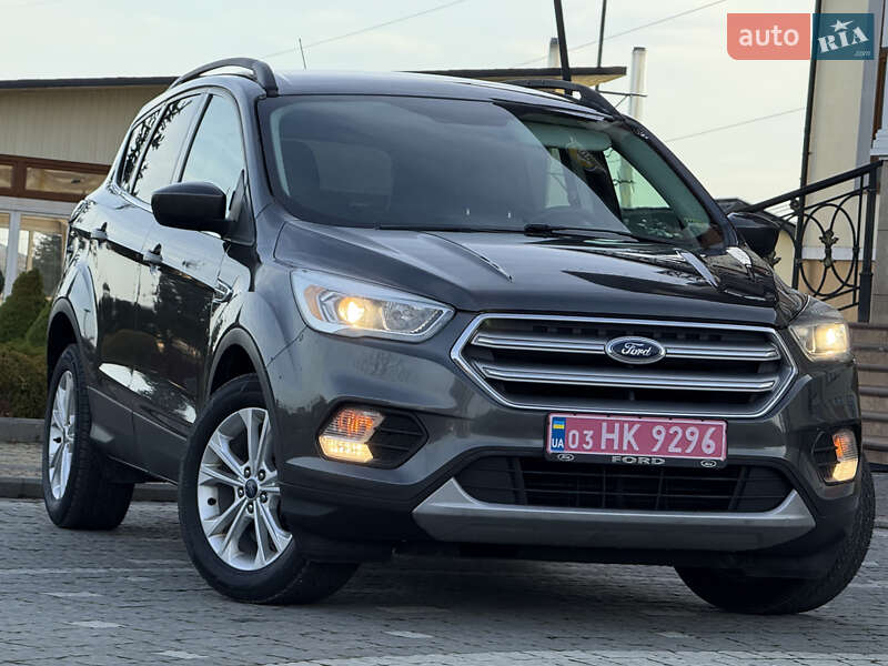 Позашляховик / Кросовер Ford Escape 2017 в Дрогобичі