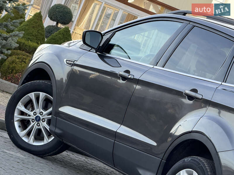 Позашляховик / Кросовер Ford Escape 2017 в Дрогобичі