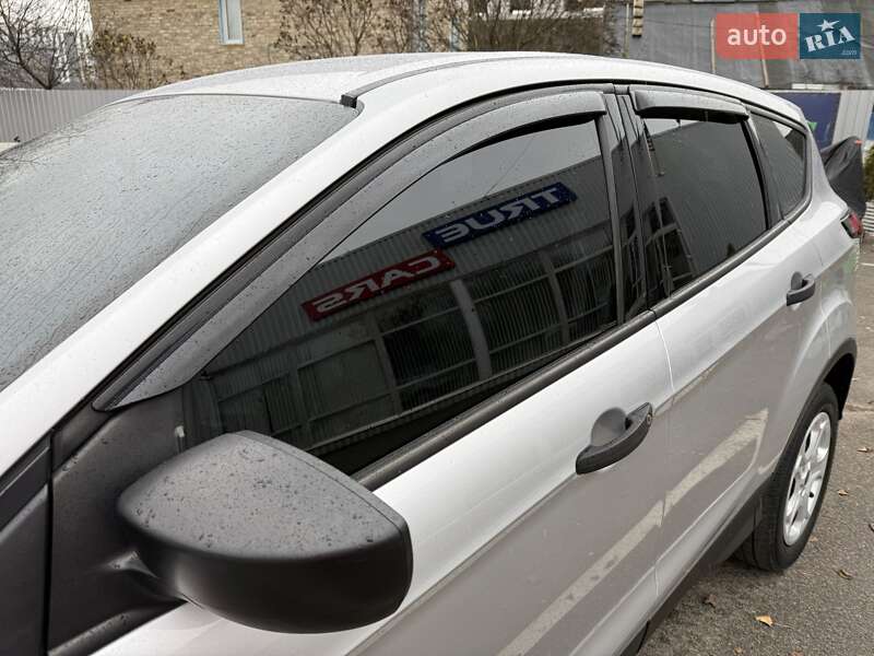 Внедорожник / Кроссовер Ford Escape 2019 в Киеве