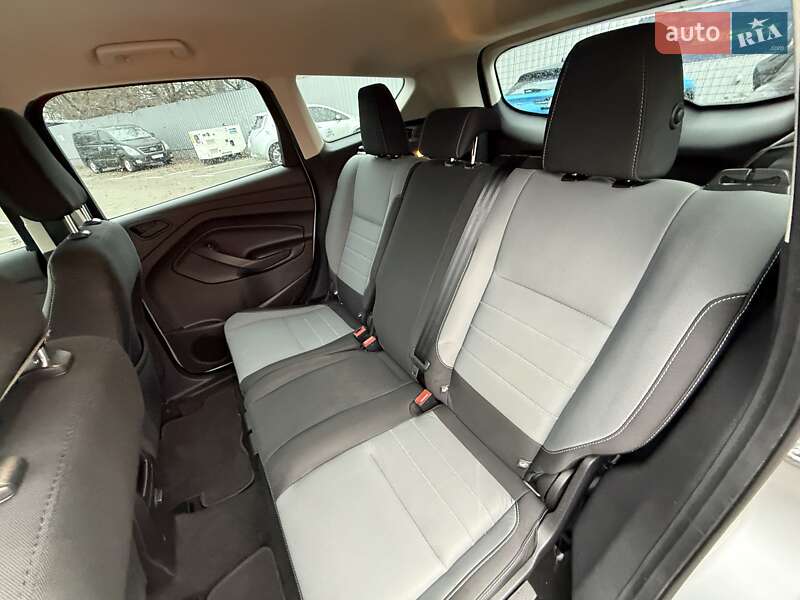 Внедорожник / Кроссовер Ford Escape 2019 в Киеве