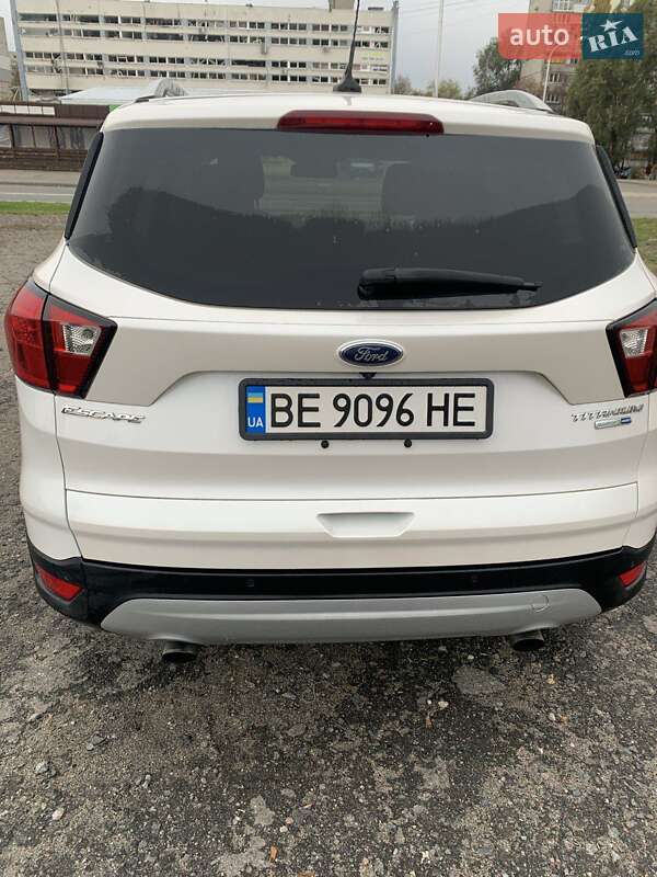Внедорожник / Кроссовер Ford Escape 2019 в Харькове