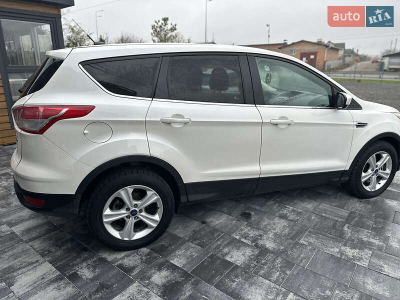 Внедорожник / Кроссовер Ford Escape 2015 в Виннице