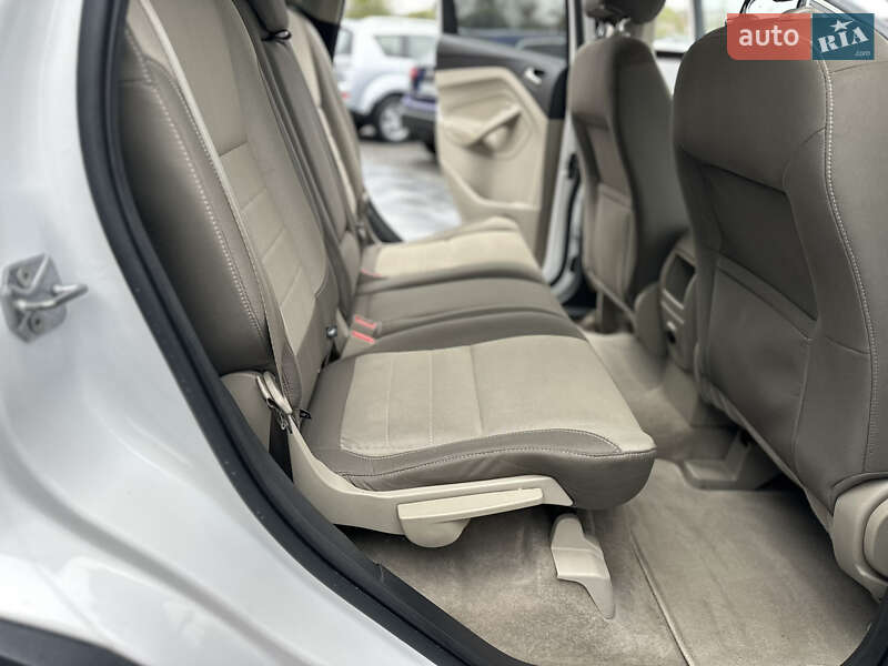 Внедорожник / Кроссовер Ford Escape 2015 в Виннице