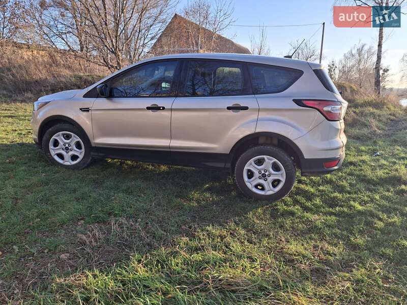 Внедорожник / Кроссовер Ford Escape 2018 в Изяславе