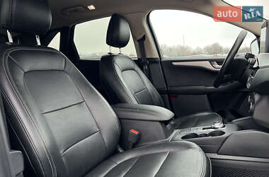Внедорожник / Кроссовер Ford Escape 2020 в Львове