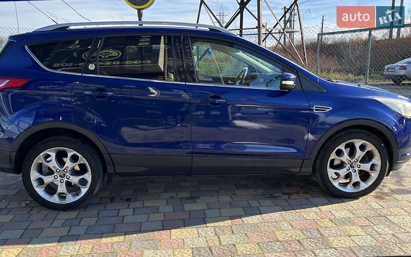 Внедорожник / Кроссовер Ford Escape 2013 в Стрые