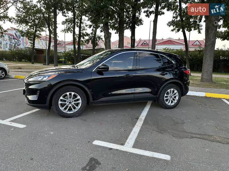 Позашляховик / Кросовер Ford Escape 2021 в Києві