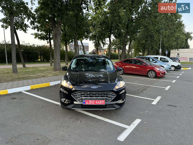 Позашляховик / Кросовер Ford Escape 2021 в Києві