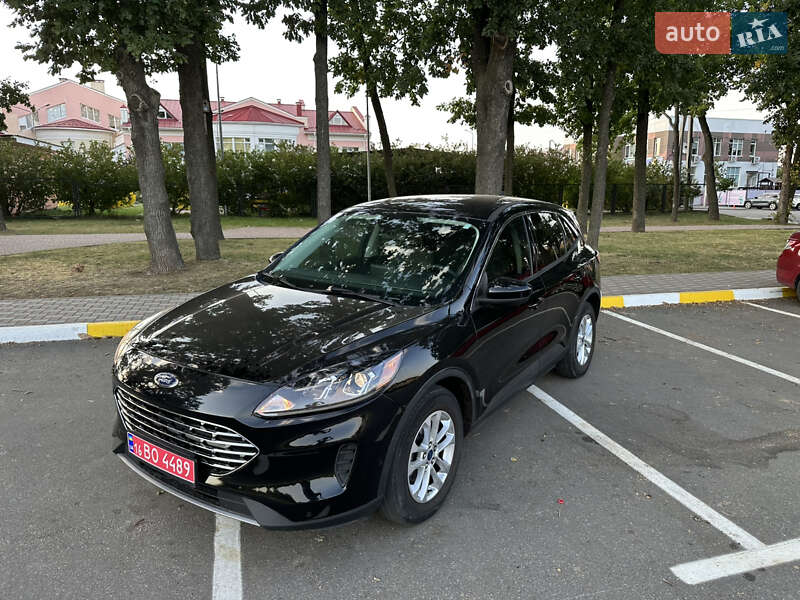 Позашляховик / Кросовер Ford Escape 2021 в Києві