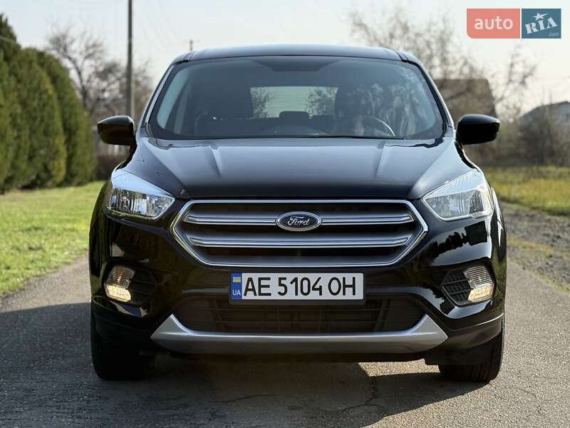 Внедорожник / Кроссовер Ford Escape 2017 в Днепре