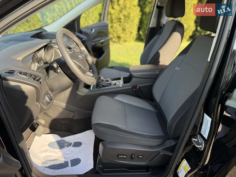 Внедорожник / Кроссовер Ford Escape 2017 в Днепре