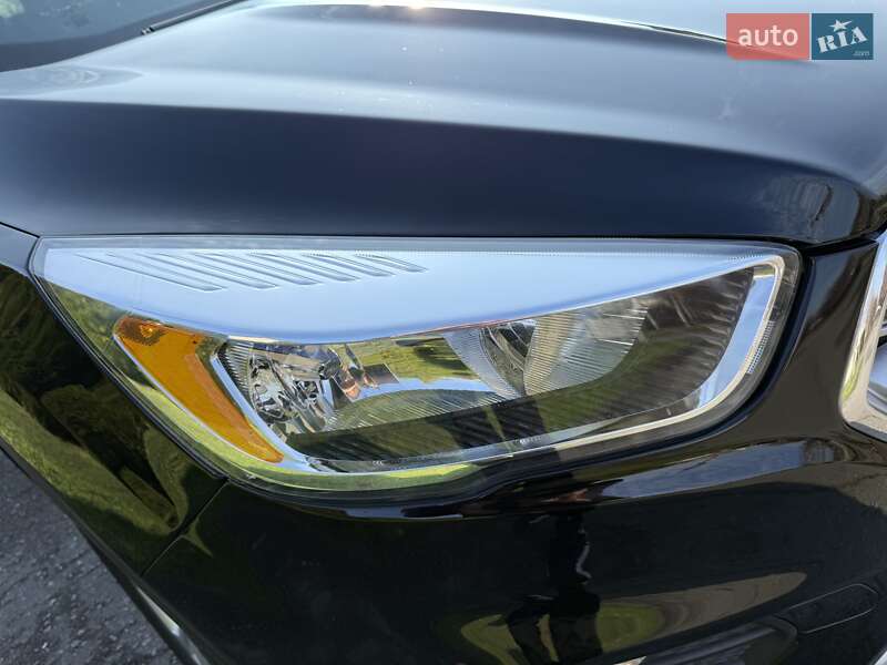 Внедорожник / Кроссовер Ford Escape 2017 в Днепре