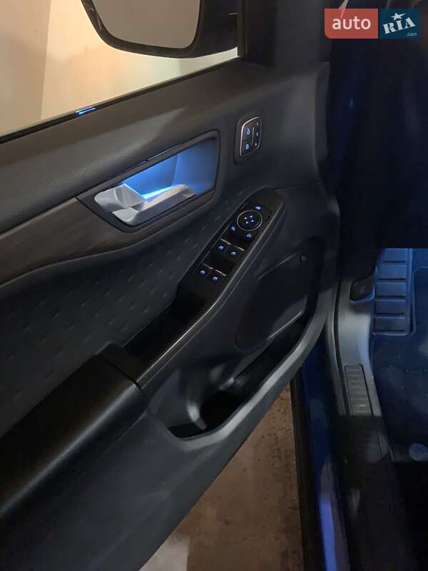 Позашляховик / Кросовер Ford Escape 2019 в Бахмачі