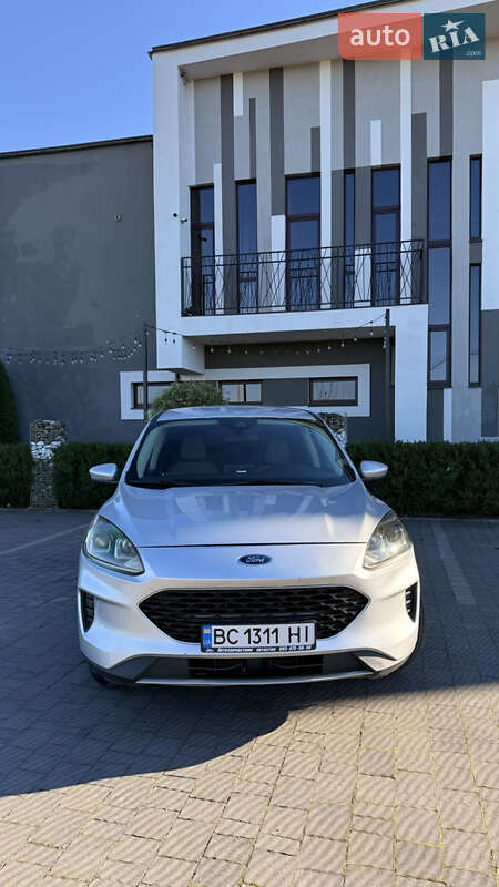 Позашляховик / Кросовер Ford Escape 2020 в Стрию