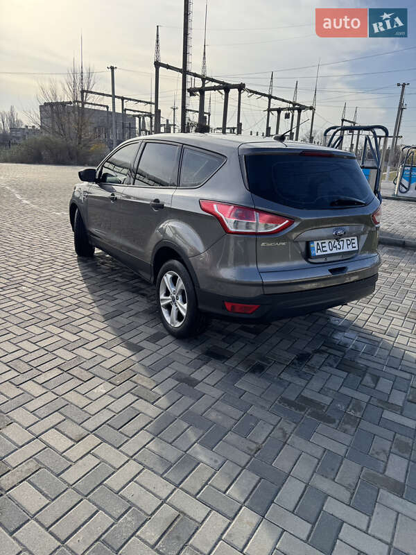 Внедорожник / Кроссовер Ford Escape 2014 в Днепре