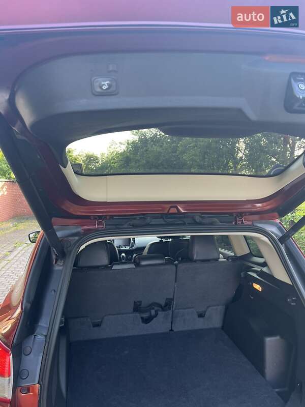 Позашляховик / Кросовер Ford Escape 2015 в Львові