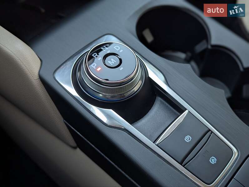 Позашляховик / Кросовер Ford Escape 2020 в Харкові