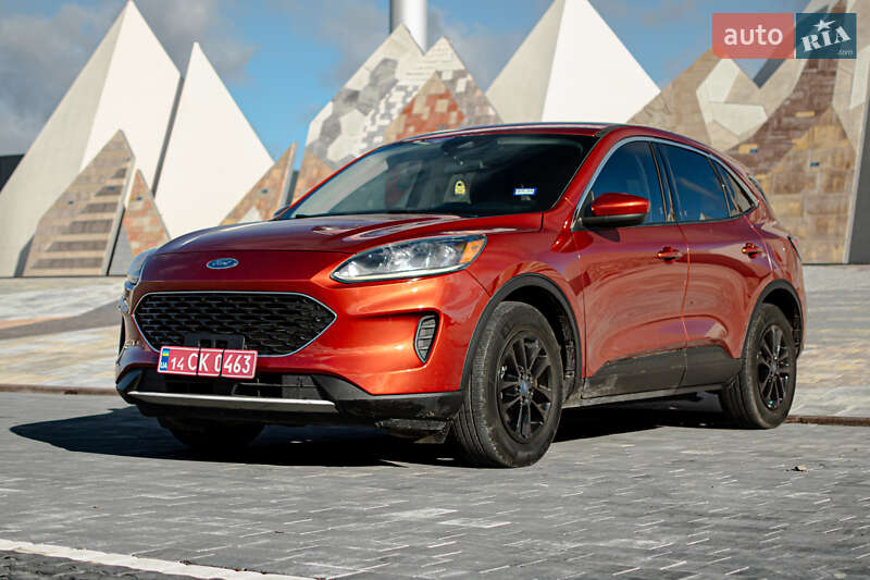 Внедорожник / Кроссовер Ford Escape 2019 в Львове