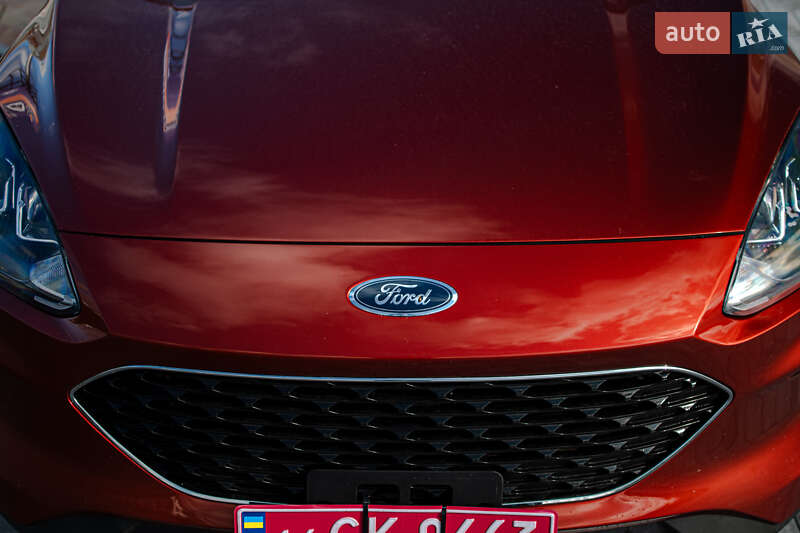 Внедорожник / Кроссовер Ford Escape 2019 в Львове