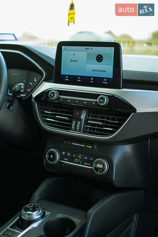 Внедорожник / Кроссовер Ford Escape 2019 в Львове