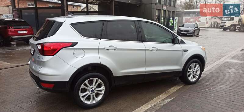 Внедорожник / Кроссовер Ford Escape 2019 в Ивано-Франковске фото 12 Внедорожник / Кроссовер Ford Escape 2019 в Ивано-Франковске