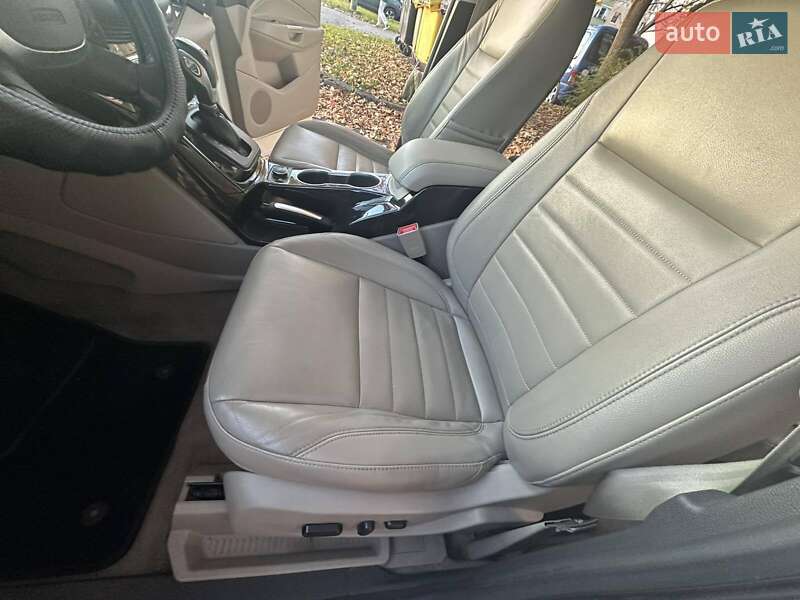 Внедорожник / Кроссовер Ford Escape 2014 в Ужгороде