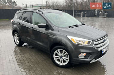 Внедорожник / Кроссовер Ford Escape 2018 в Софиевской Борщаговке